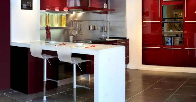 Muebles de cocina minimalista rojo con blanco