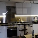 Proyecto de Muebles de Cocina Moderna Minimalista en Las Condes